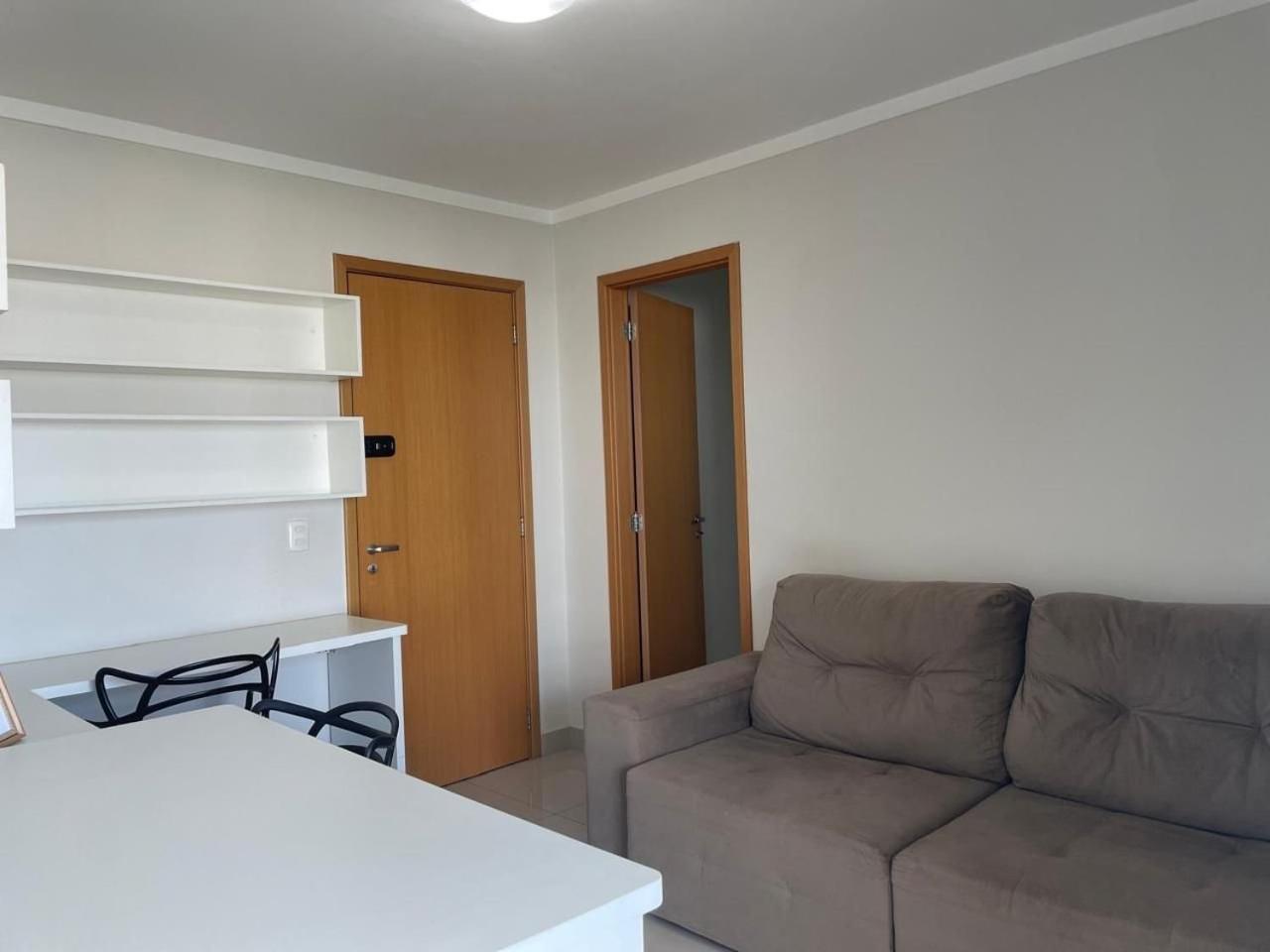 Moderno Flat Com Vista Para O Parque Vaca Brava Goiânia Exteriör bild
